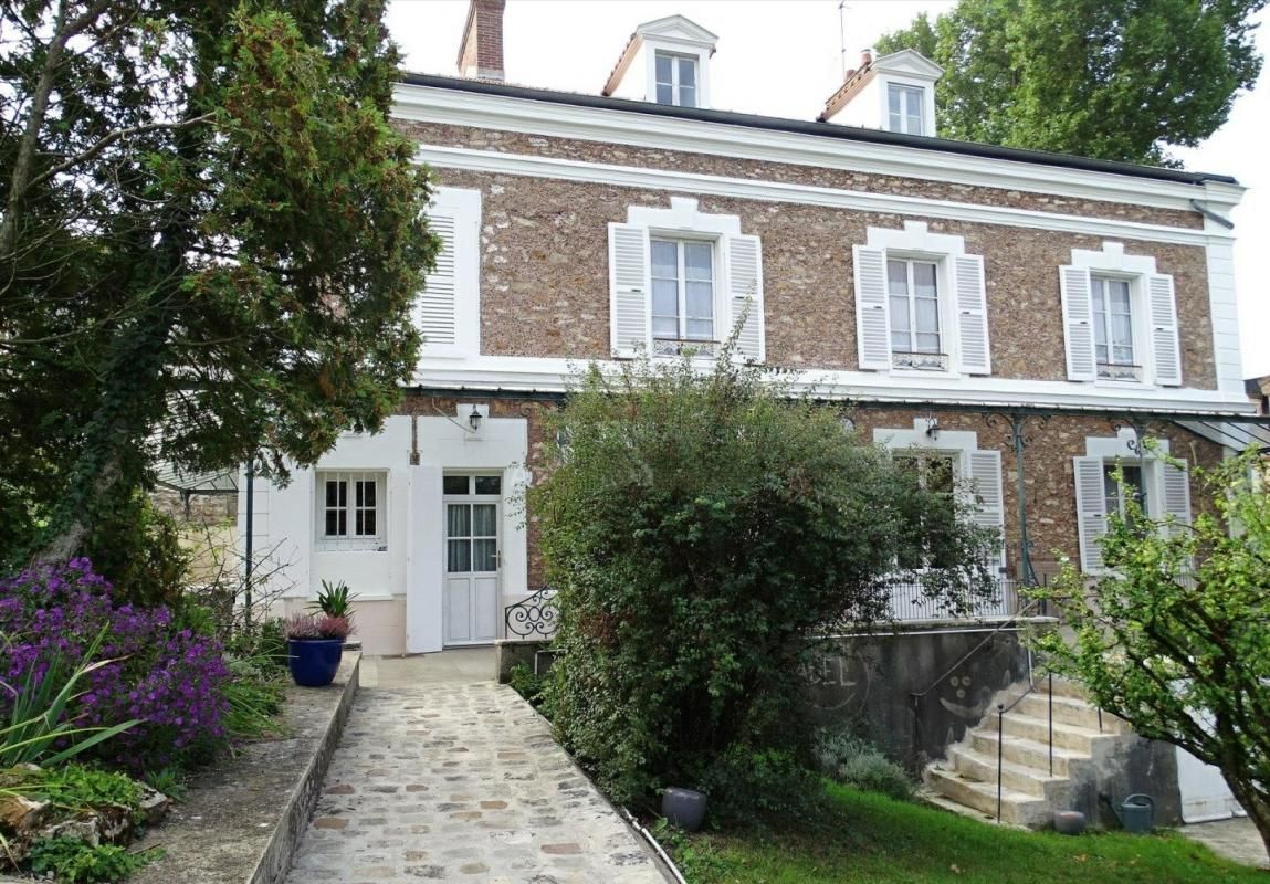 Maison Saintry Sur Seine 12 pièce(s) 290 m2