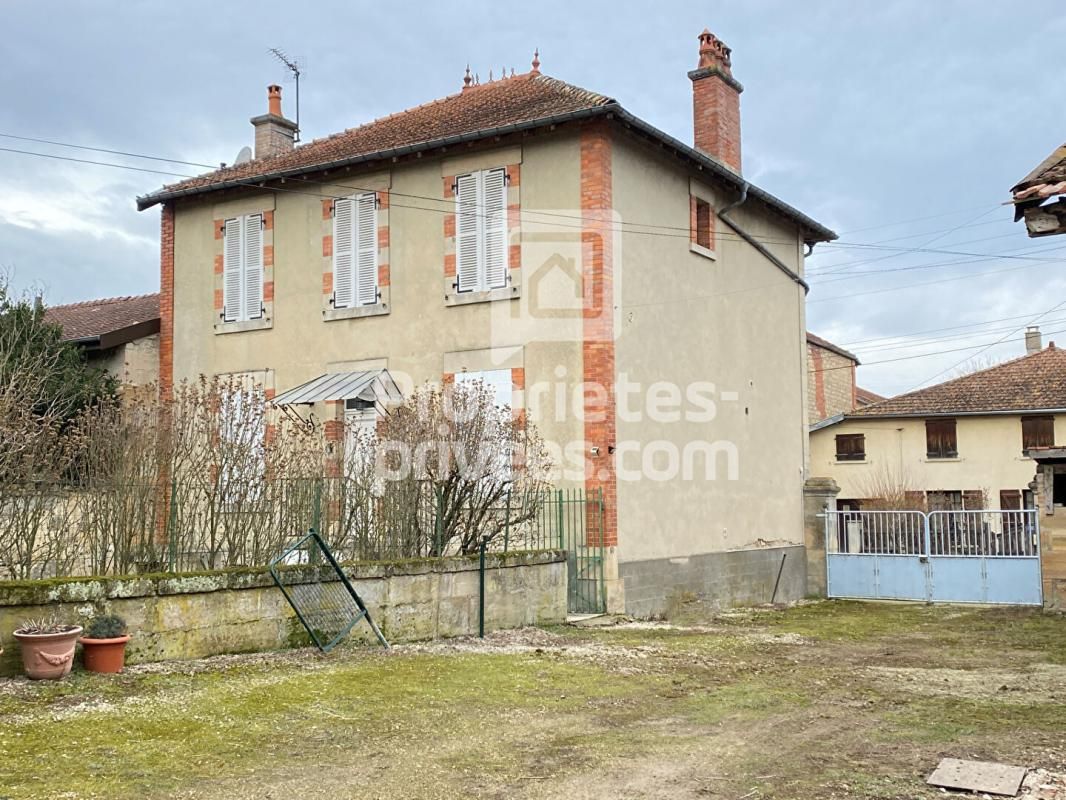 Maison Neuville-sur-Ornain 4 pièces 128 m2