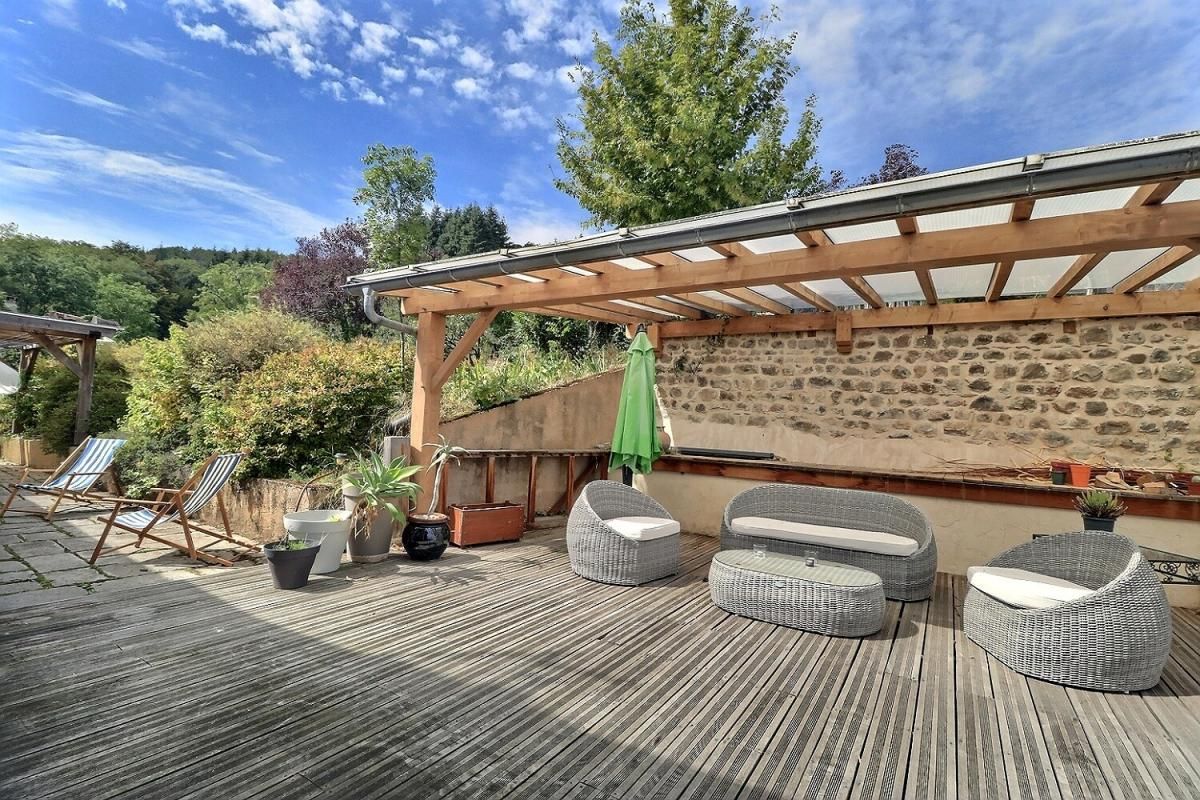 Maison 10 pieces en pierre avec appartement indépendant
