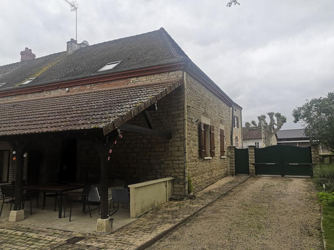 Maison  7 pièce(s) 165 m2