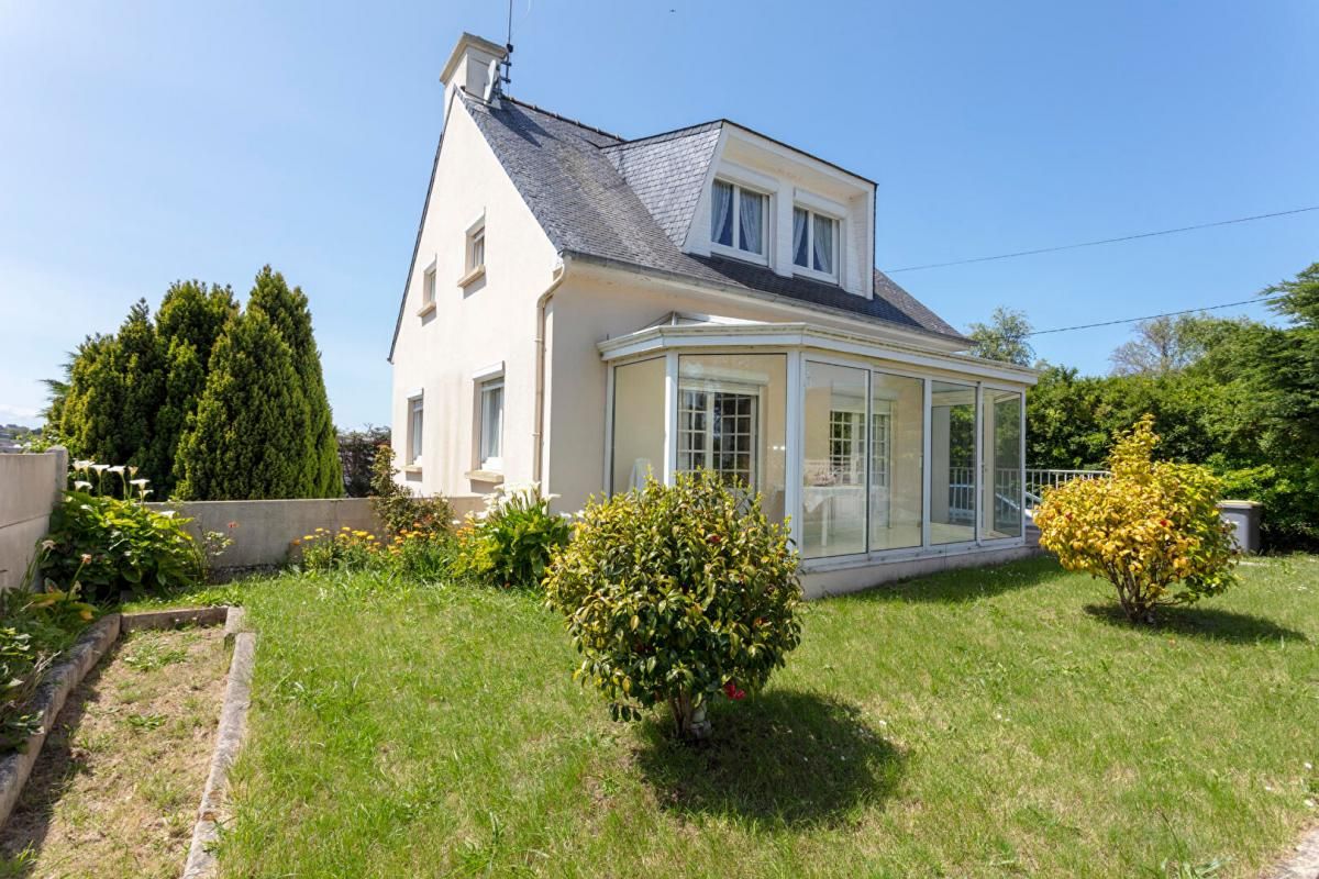 Maison Pleubian 6 pièce(s) 85 m2+10m² de véranda