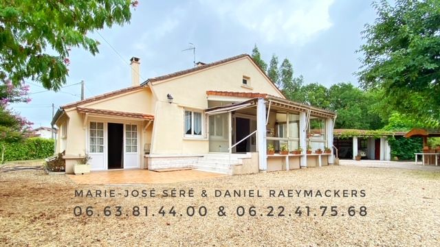 Maison Montpon Menesterol 4 pièce(s) 98 m2, garage double
