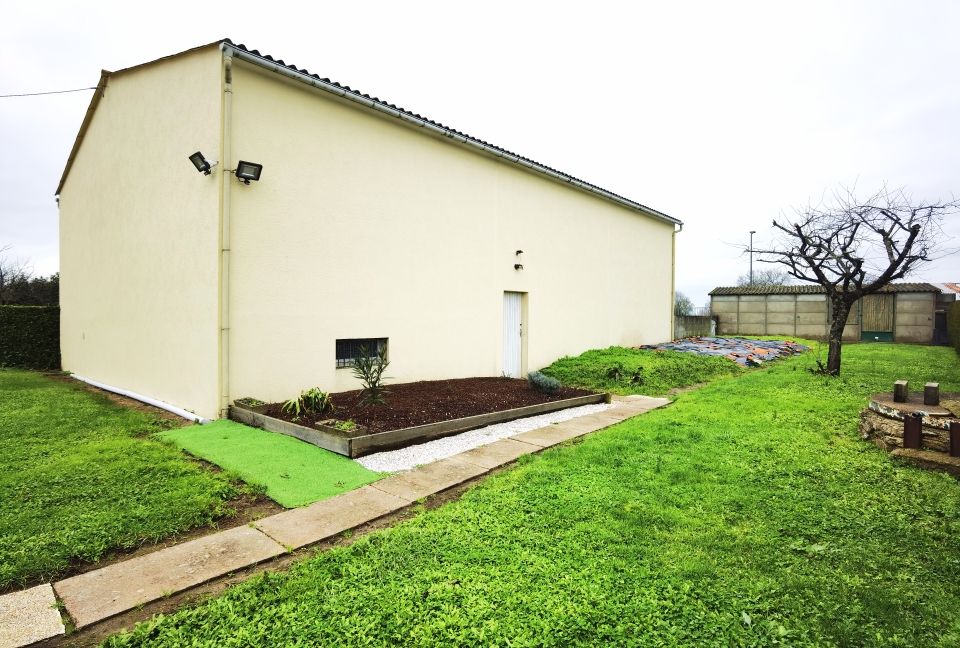 Grange Montfaucon Montigne 170 m2