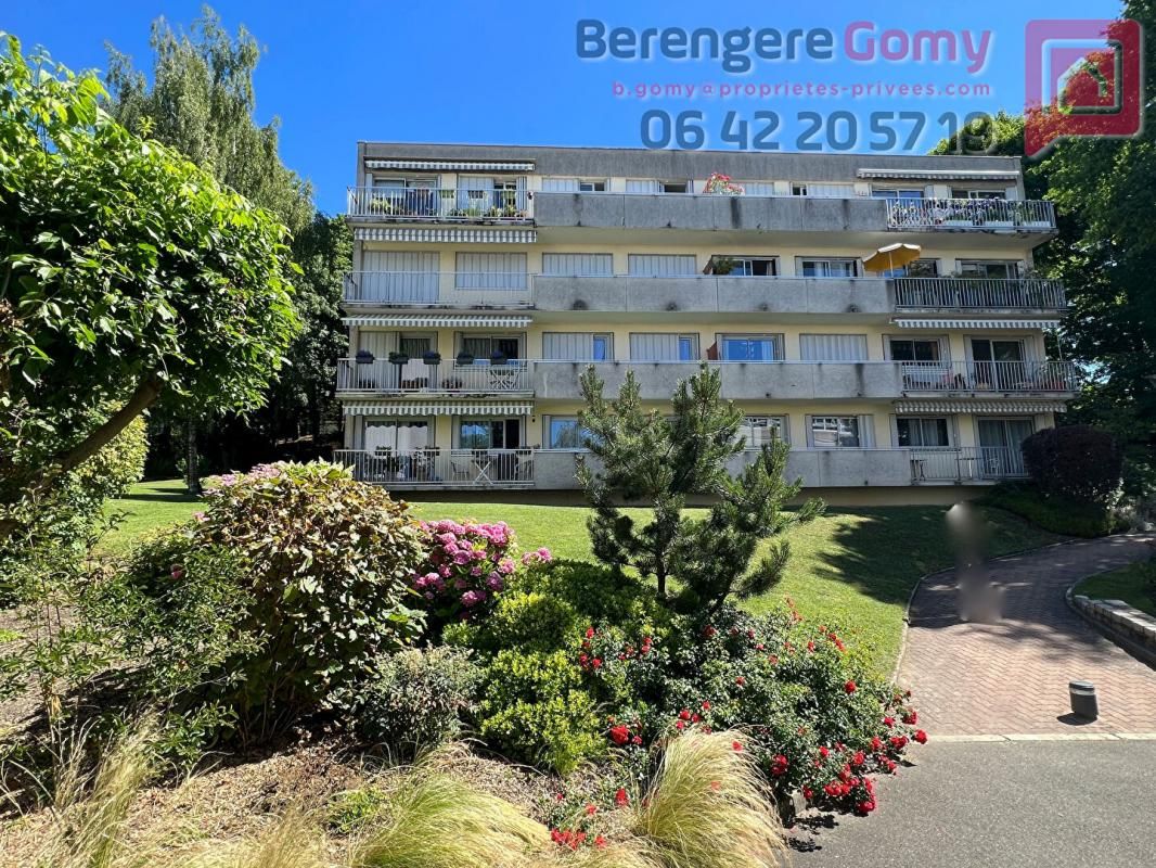 Appartement T4 avec 3 chambres de 81 m2 au Parc de Bellevue (10min de la gare de Taverny)