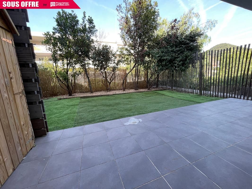 Vente T2 récent de 42 m² avec terrasse et jardin et garage - La Valette-du-Var (83160)