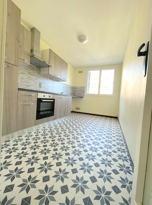 ROUEN DROITE , T2 RENOVE ET LUMINEUX 52m² - 1ER étage, ascenceur, parking