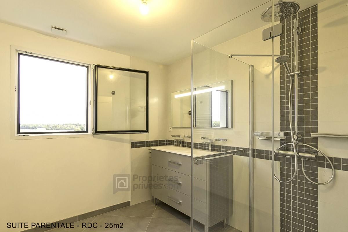 NEMOURS Maison d'architecte Nemours 8 pièce(s) 200 m2 2