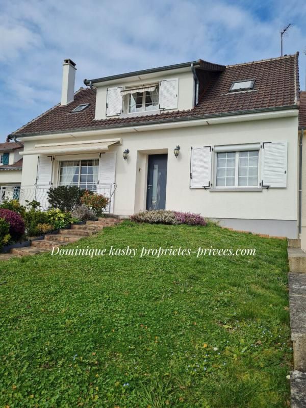 Maison Saint Pavace 4 chambres garage double jardin exclusivité