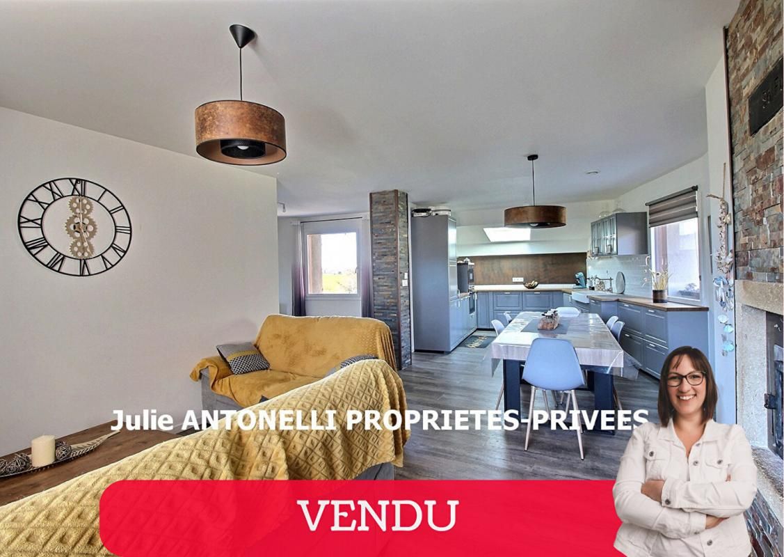 ***SOUS COMPROMIS*** SAINT-JUST-MALMONT 43240 APPARTEMENT de 110m² entièrement rénové 3 chambres avec 2000m² de TERRAIN , UNE DEPENDANCE et  DEUX GARAGES