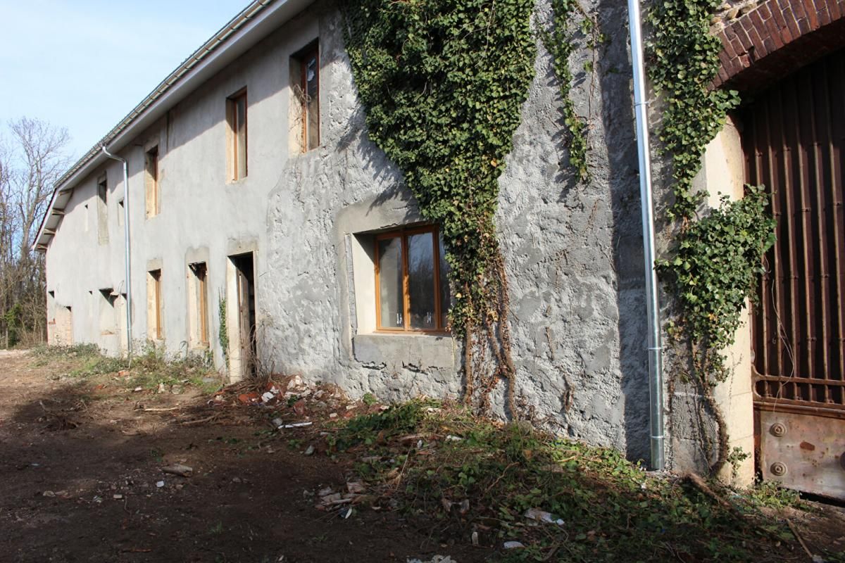 Maison Saint Clair Du Rhone 169 m2
