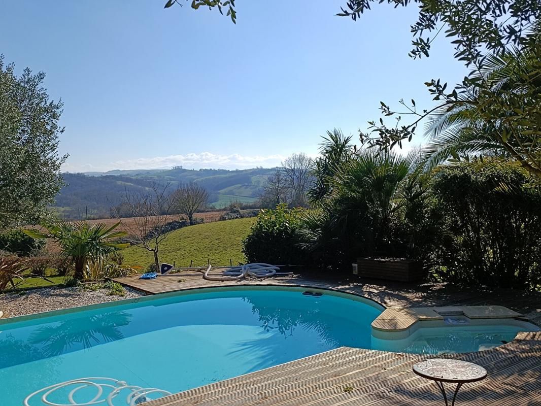 SAINT-PALAIS maison de maître 8 pièces, piscine, terrain 3000 m2 2