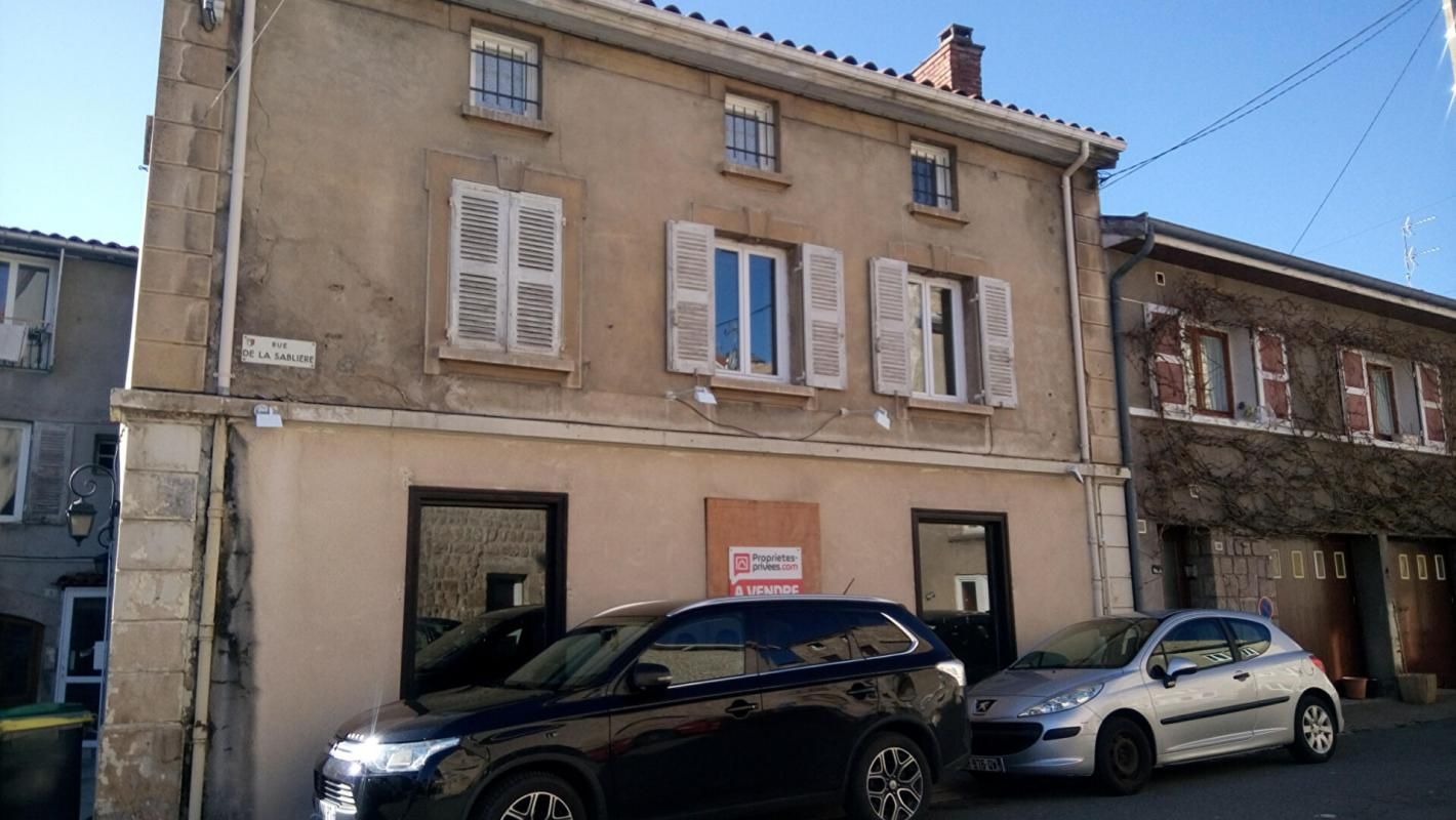 IMMEUBLE  Saint Bonnet Le Château