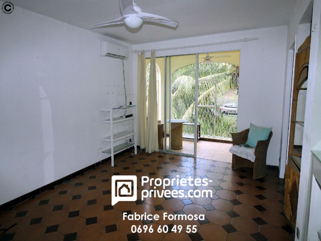 Appartement T2 , quartier Plateau Fofo-Fonds Nigaud-Madiana