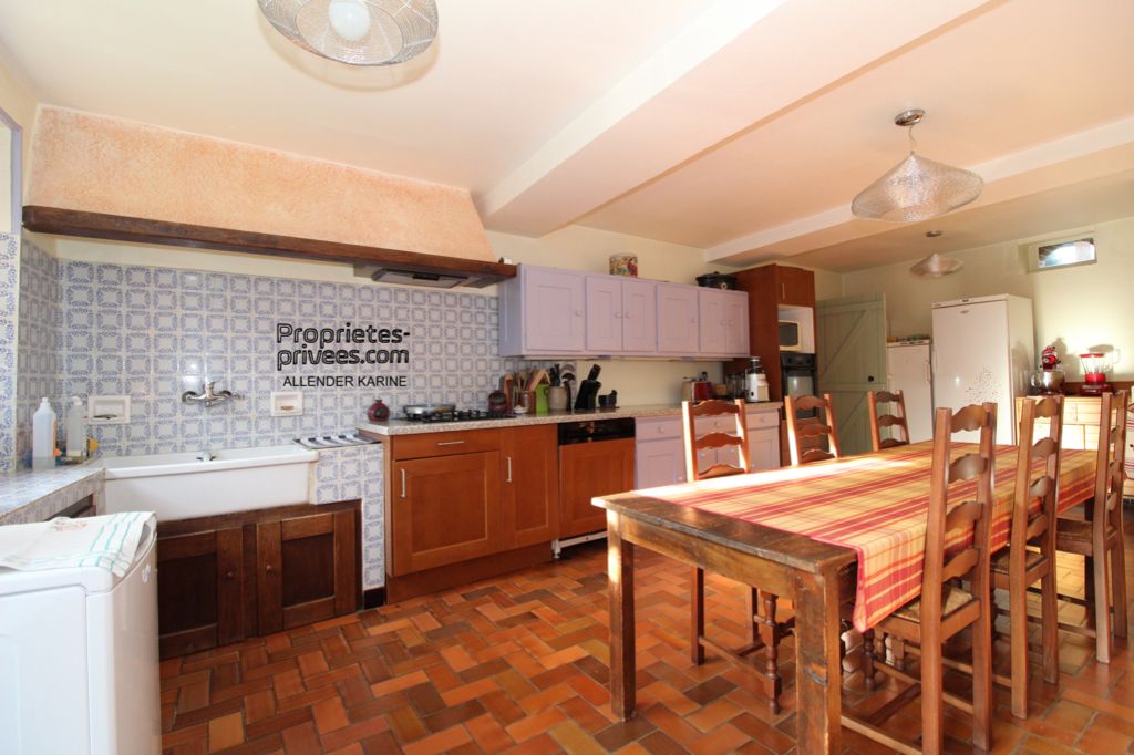 Maison Chailley 7 pièce(s) 250 m2