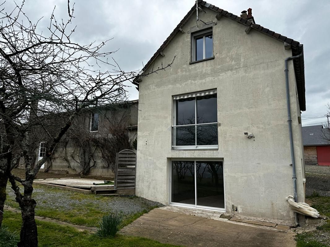 Maison  6 pièce(s) 180 m2 dépendance et atelier