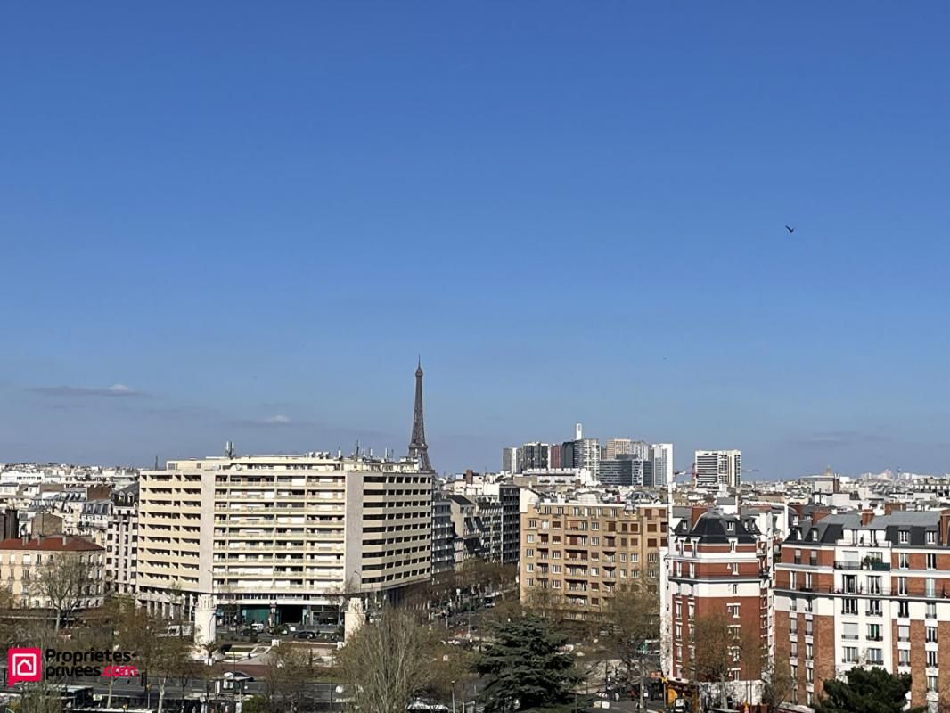 VUE IMPRENABLE - TOUR EIFFEL - PARIS XVIe