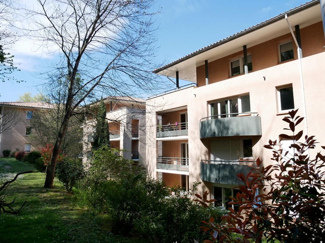 Appartement T3 d'environ 71 m² avec balcon et place de parking