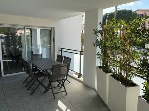Appartement  3 pièces 58 m2, Résidence avec Piscine, Double Box