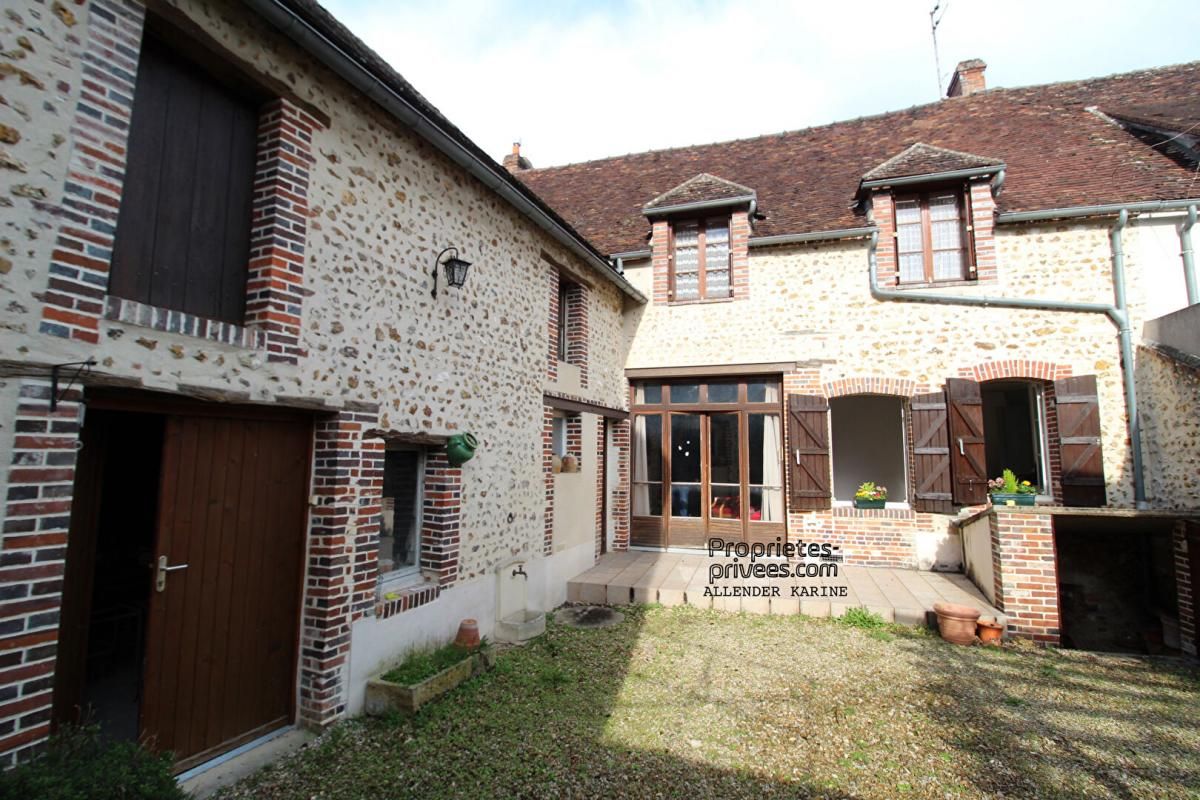 Maison Villeneuve Sur Yonne 6 pièce(s) 160 m2