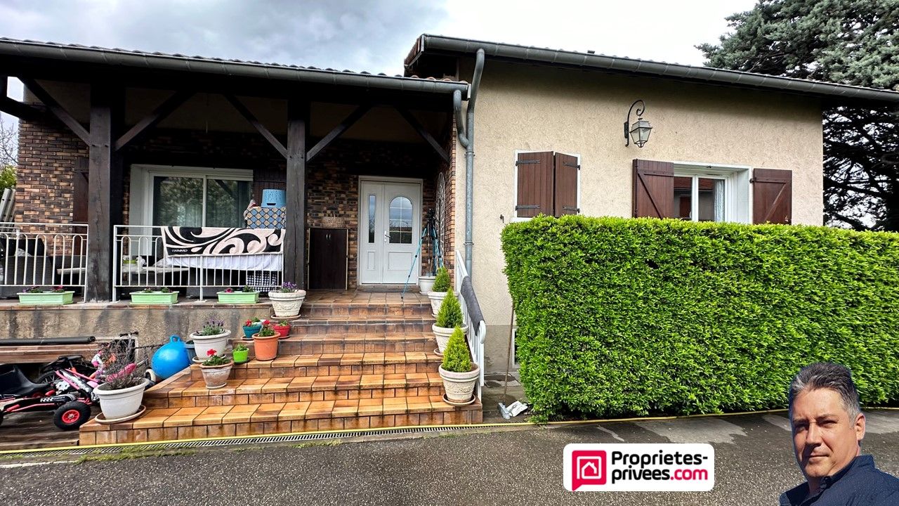 Maison Vaulx En Velin 260 M²