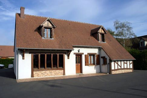 BUREAUX BOURGES 152 M² PARKING