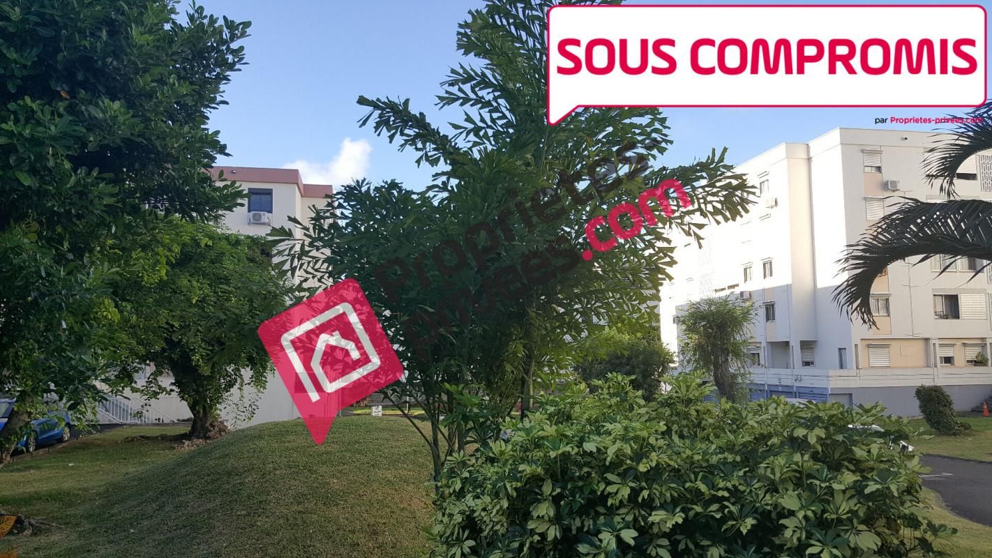 97490 Sainte Clotilde T4  env 88.14 m² rénové plus parking aérien