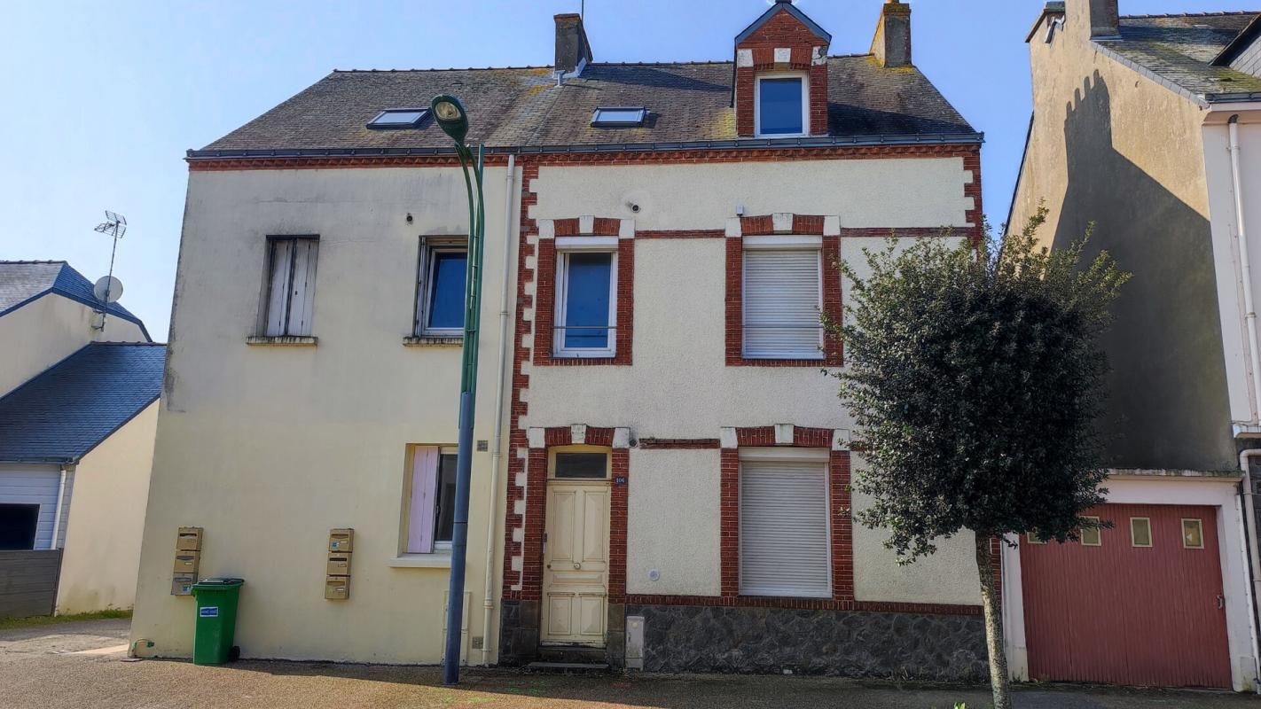 Immeuble Montoir De Bretagne 12 pièces 191 m2