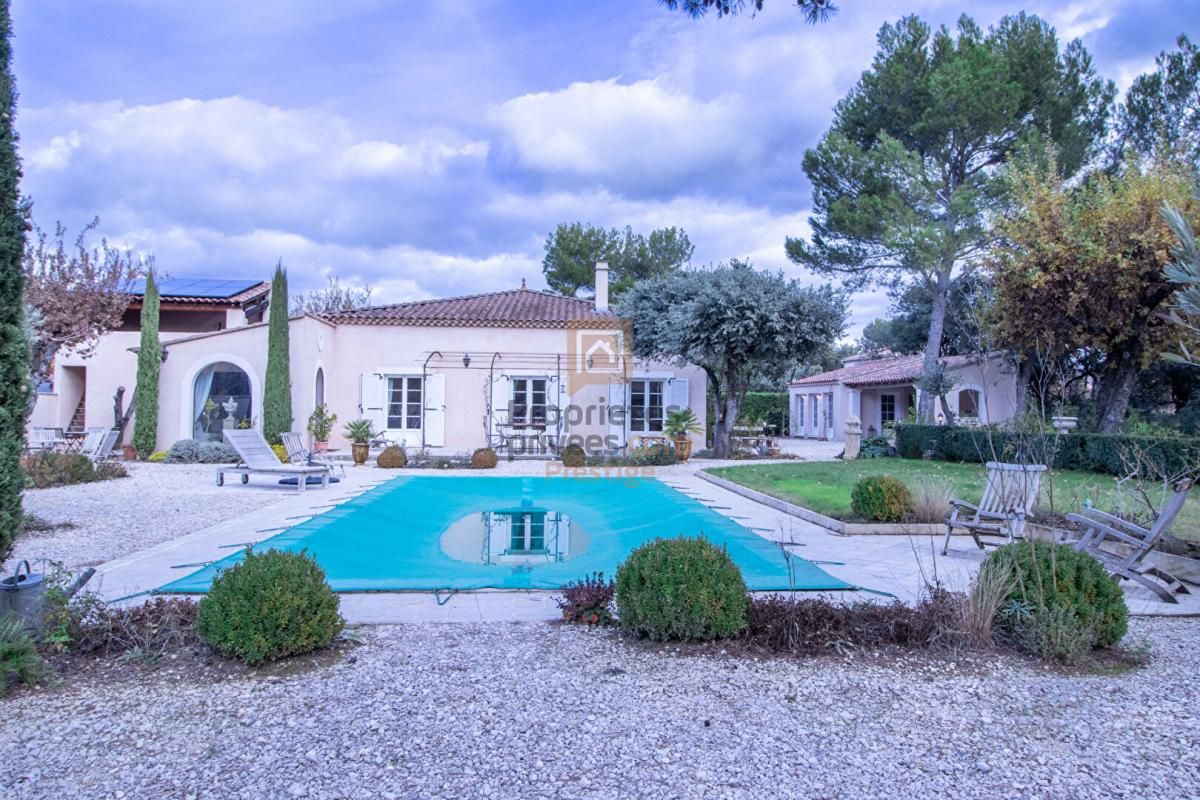 Pernes Les Fontaine - L'Isle sur La Sorgue - Saint Didier. Villa de plain pieds  170 m2 sur un terrain de 1600 m2