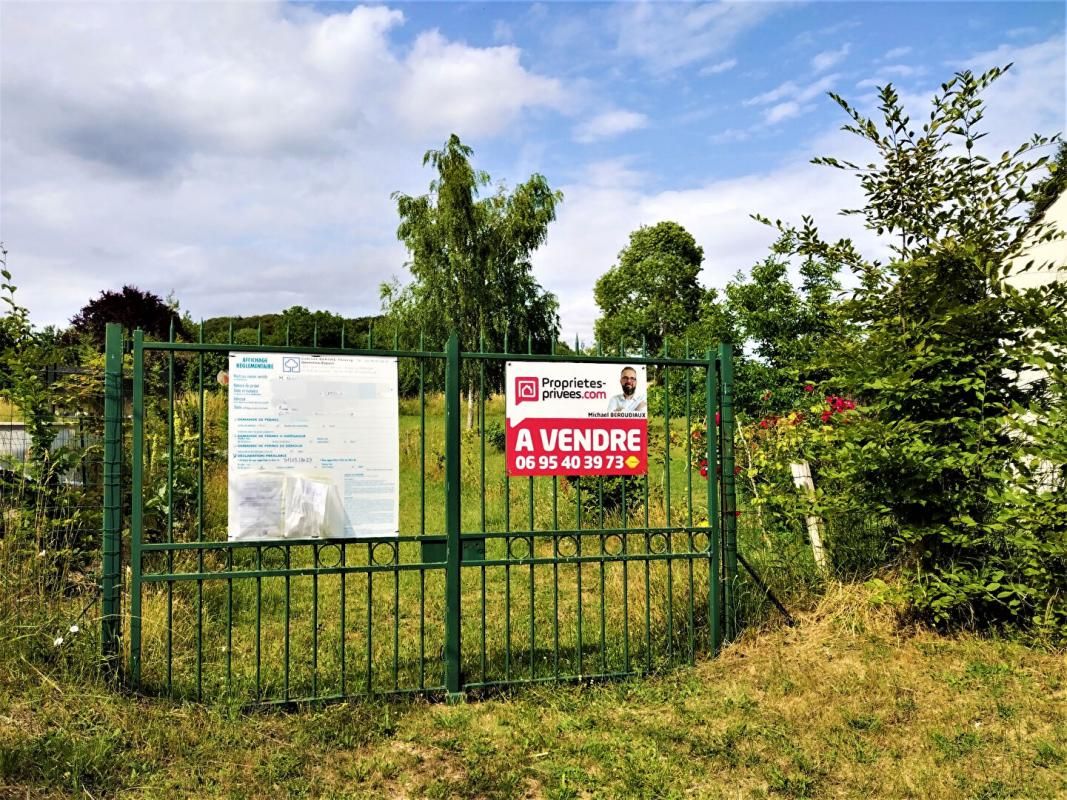Terrain à bâtir - Thury Sous Clermont 1613 m2 - Libre constructeur
