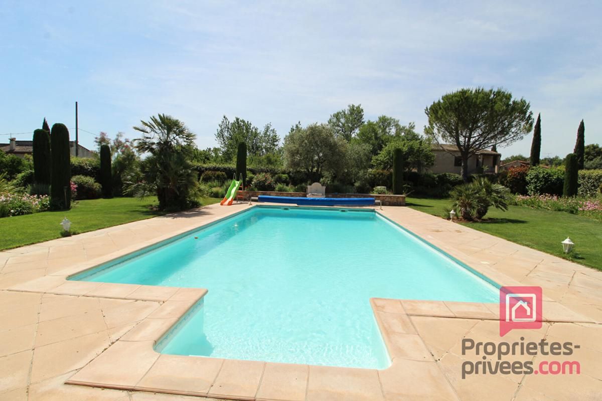 Maison  4 pièce(s) 144 m2 - 3500m2 de terrain