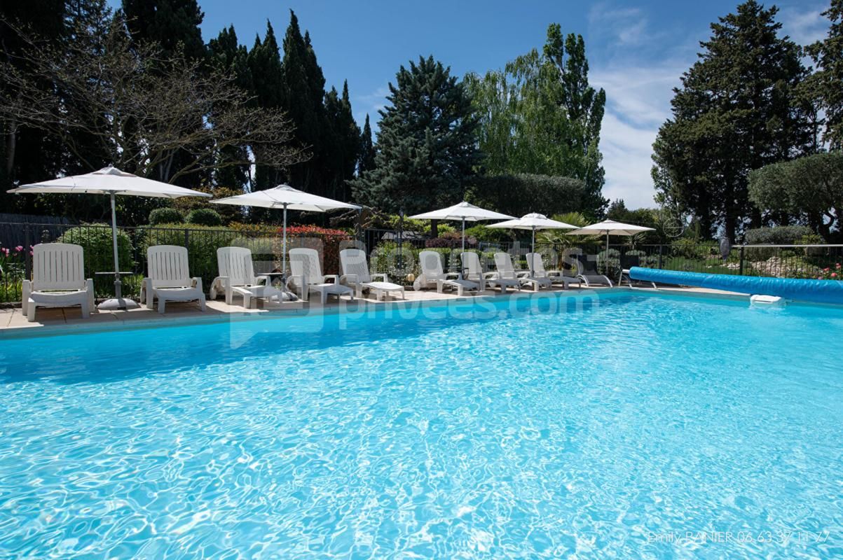 SAINT-REMY-DE-PROVENCE Propriété avec Gîtes 4