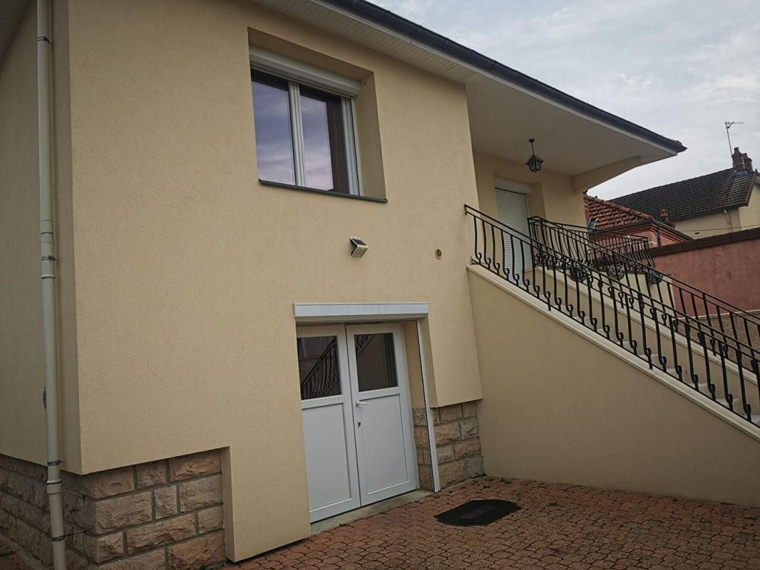 SAINT-MARCEL Maison 6 pièce(s) 162 m2 1