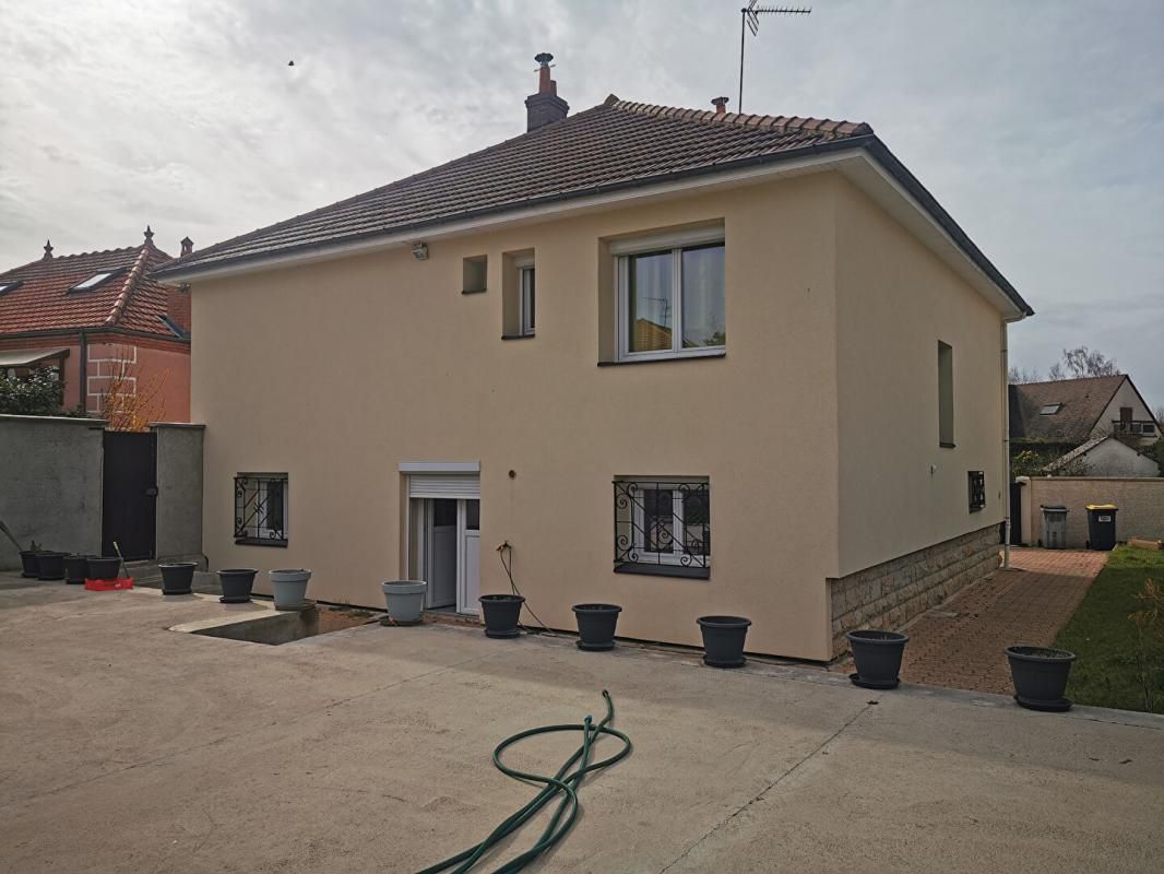 SAINT-MARCEL Maison 6 pièce(s) 162 m2 2