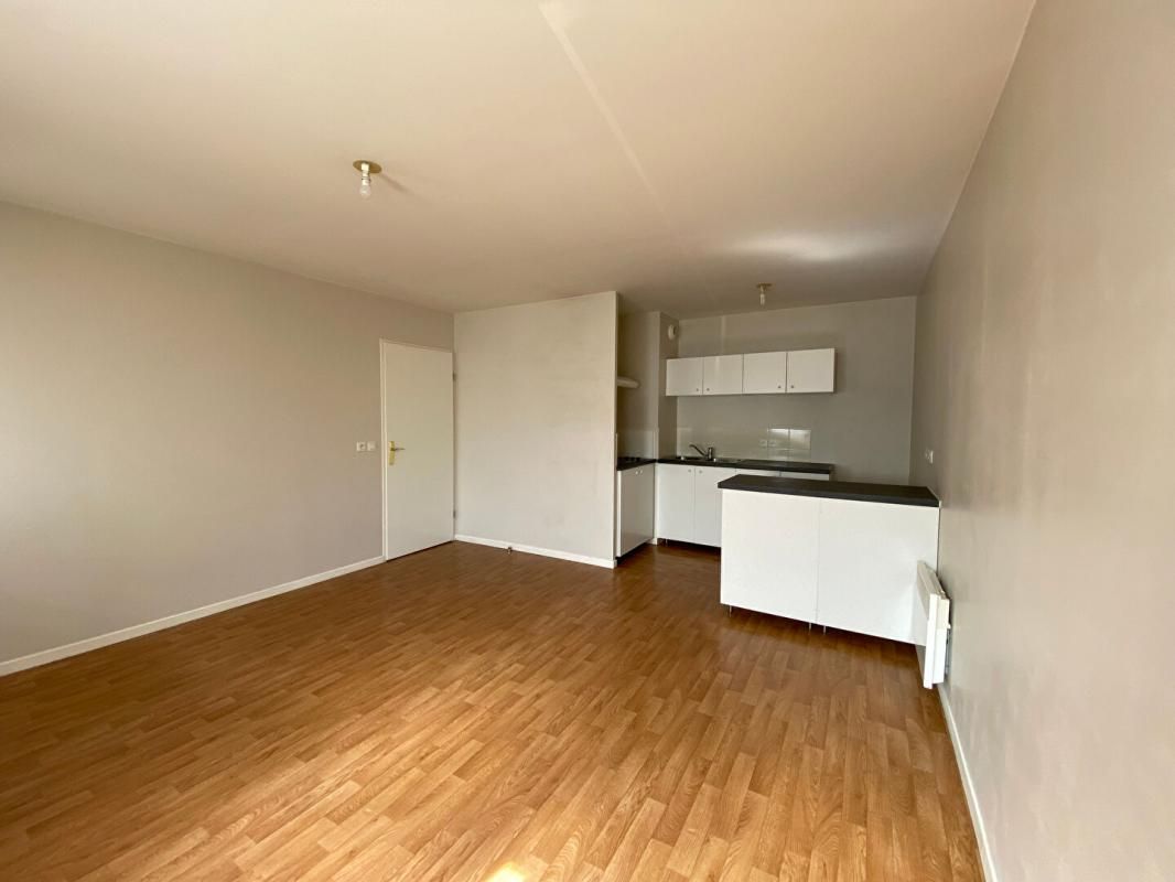 Appartement Vigneux Sur Seine 3 pièce(s) 60 m2 proche GARE