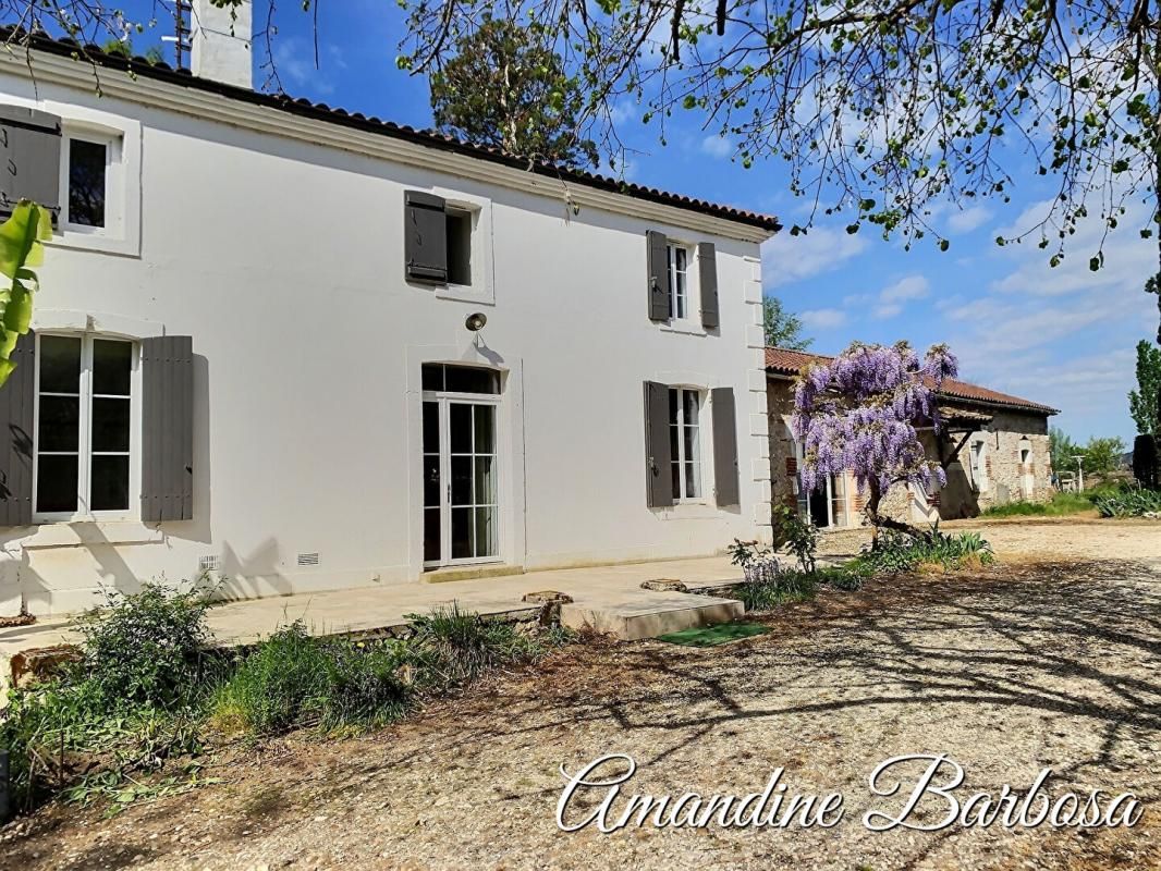Maison Saint Etienne De Fougeres 5 pièce(s) 195 m2