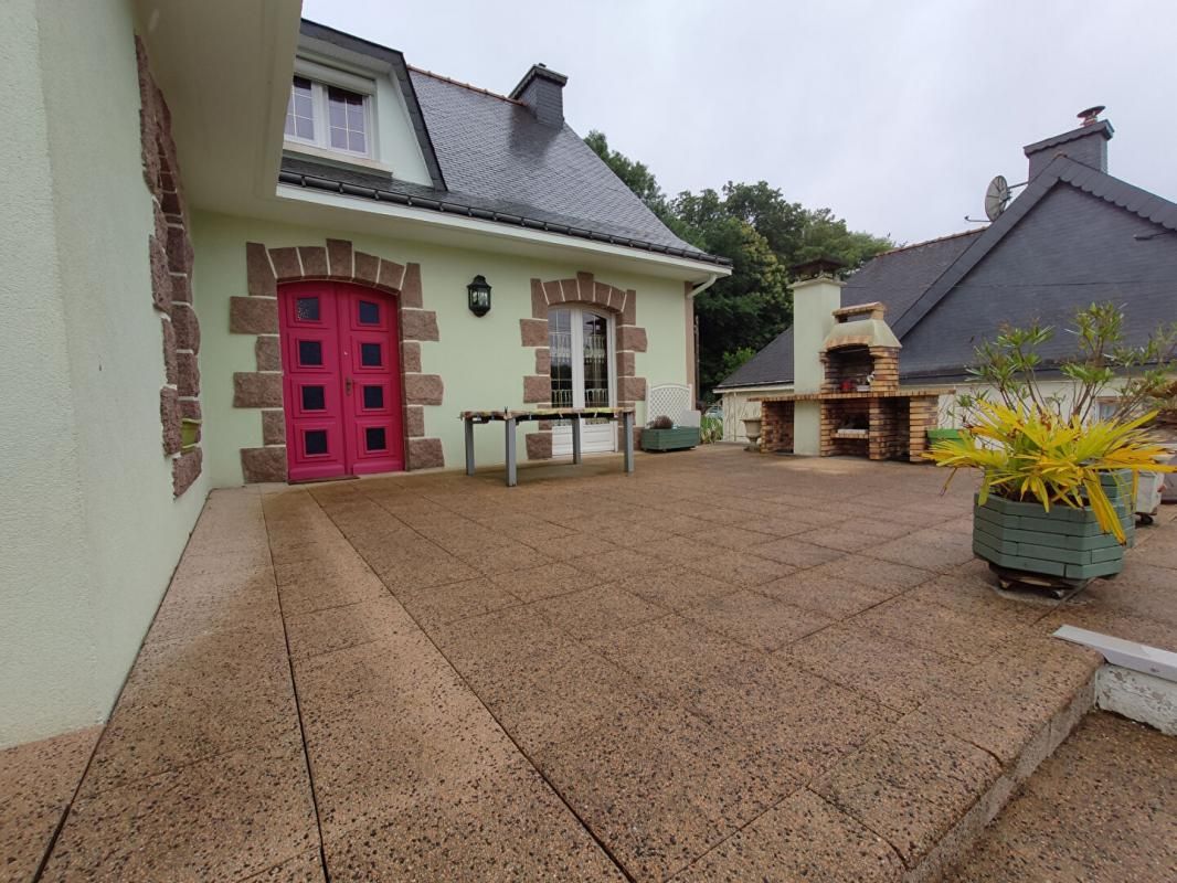 Propriété néo bretonne 6 pièce(s), jardin proche commodités