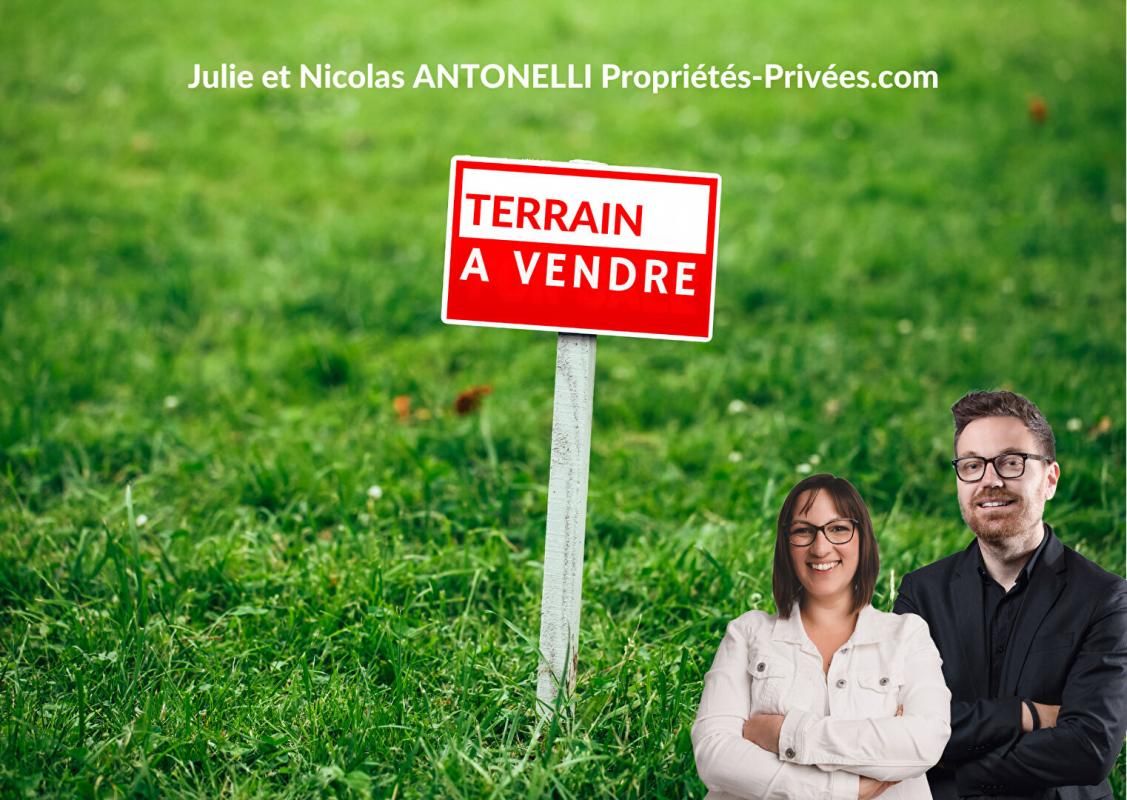 SAINT JUST MALMONT 43240 RARE sur le secteur et EN EXCLUSIVITEE Terrain constructible PLAT à viabiliser de 1098m² en plein centre du village
