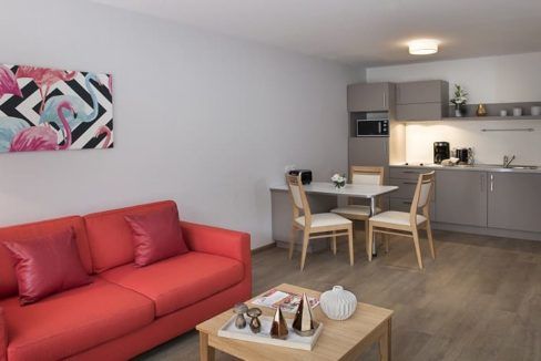 SPÉCIAL INVESTISSEURS- T3 NEUF MEUBLÉ de 60 m2 AVEC LOGGIA-CENTRE VILLE