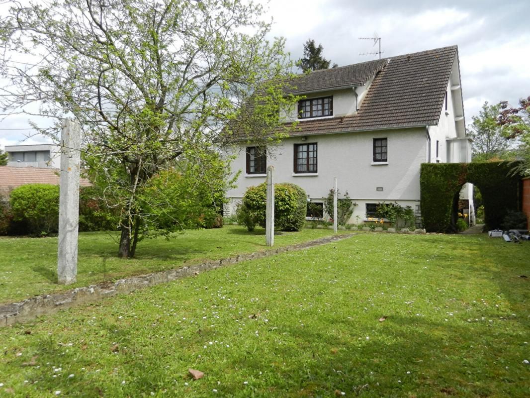 Maison  4 pièce(s) 116.85 m2