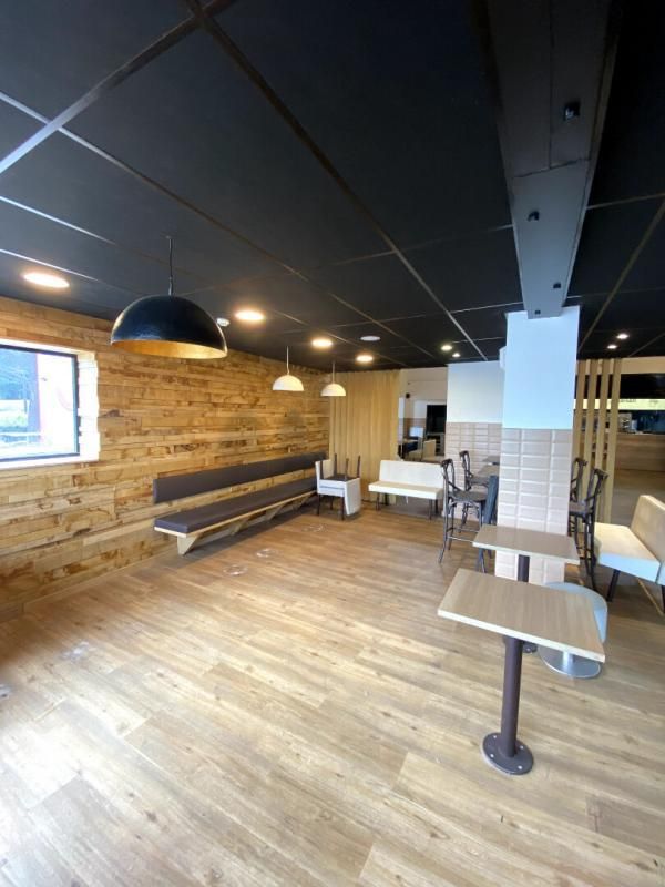 84000 AVIGNON -   RESTAURATION RAPIDE/SNACK  534 m2 - 340.000 Euros