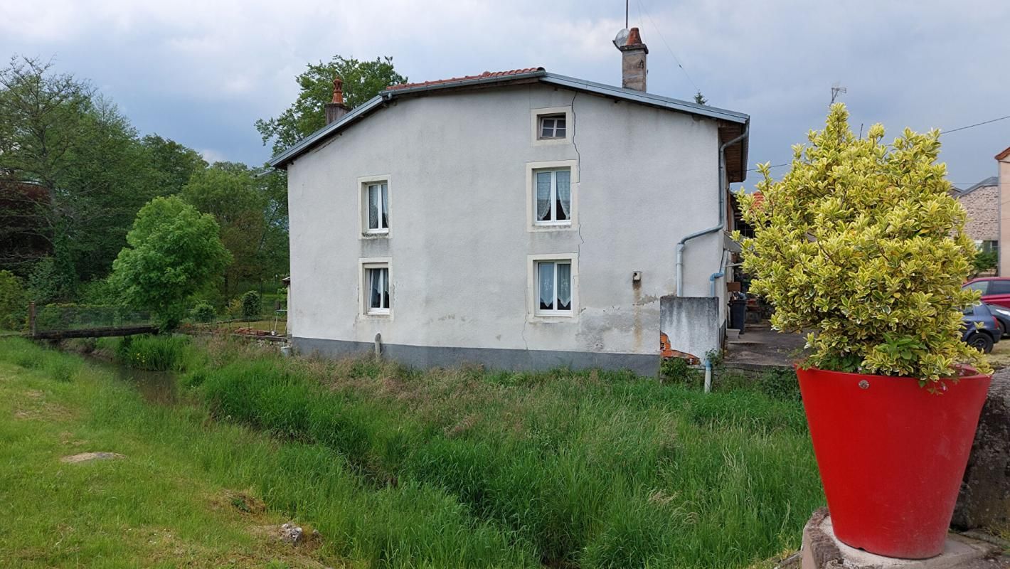 Maison  7 pièce(s) 178 m2 jardin ruisseau