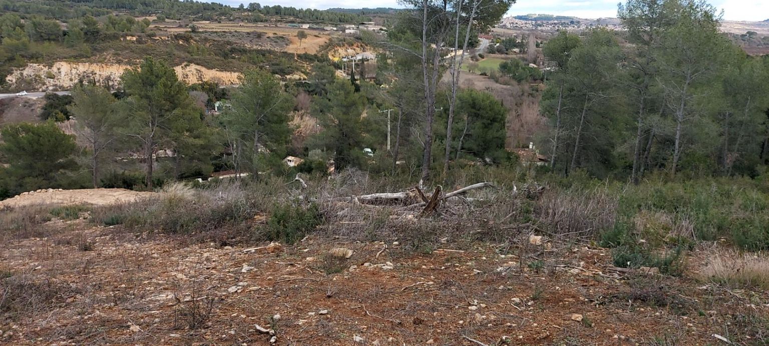 CAZOULS-LES-BEZIERS TERRAIN CONSTRUCTIBLE DE 2083M² HORS LOTISSEMENT 1