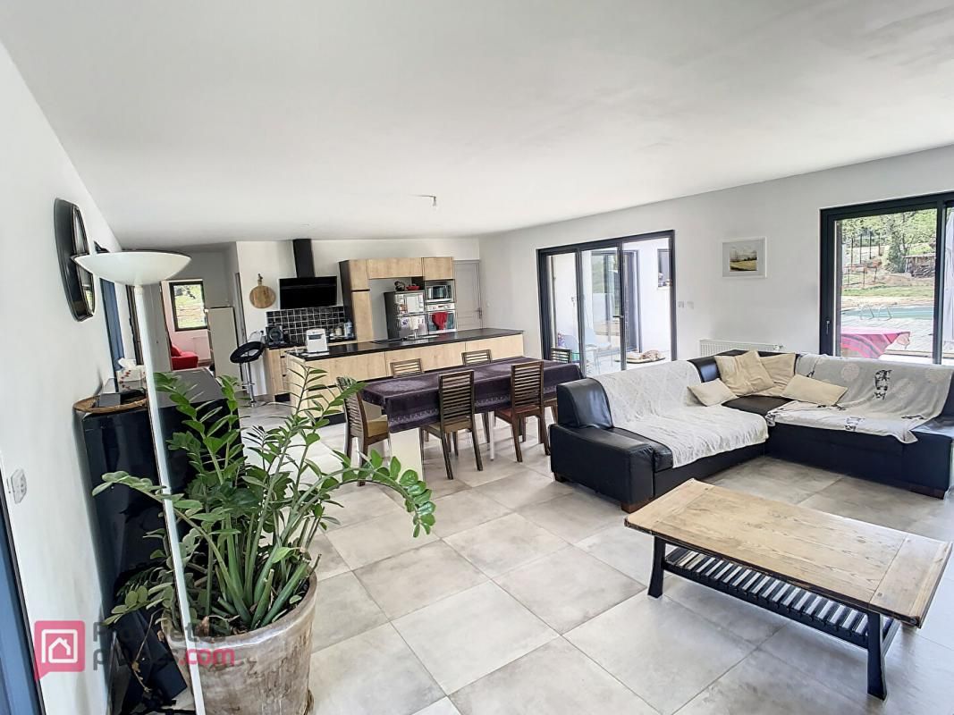 Maison Plan D Aups Sainte Baume 5 pièce(s) 130 m2