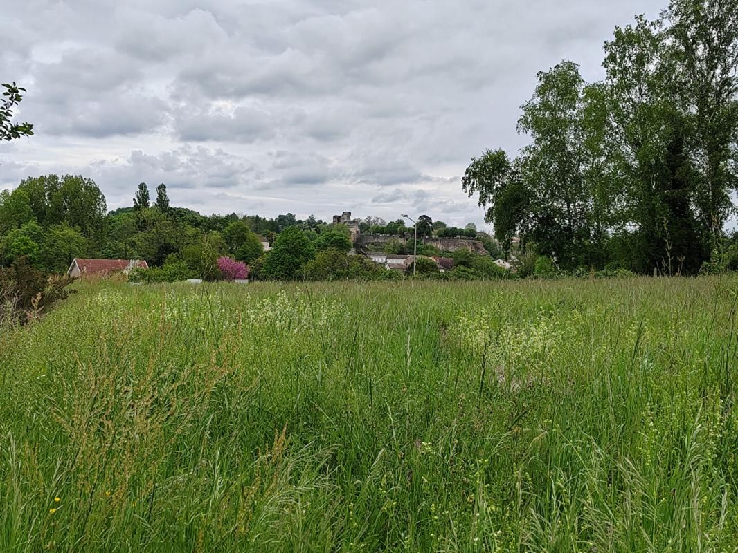 Terrain à bâtir de 2056m²