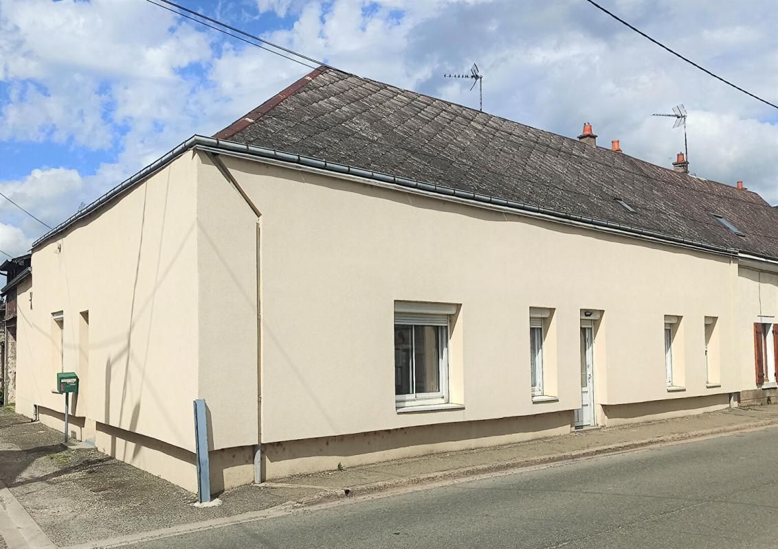 Maison à 25 MINUTES DE CHARTRES SUD 4 pièce(s) 97 m2