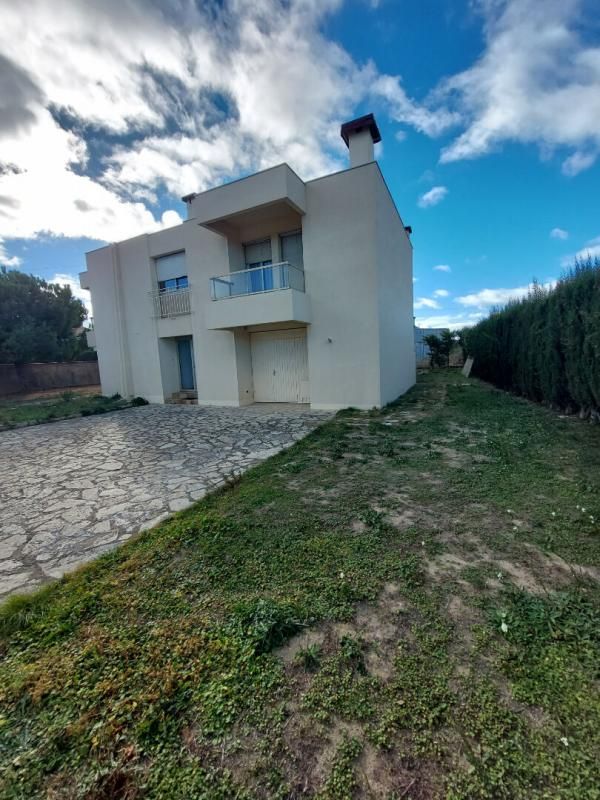 Maison Atypique Frontignan La Peyrade 6 pièce(s) 240 m2