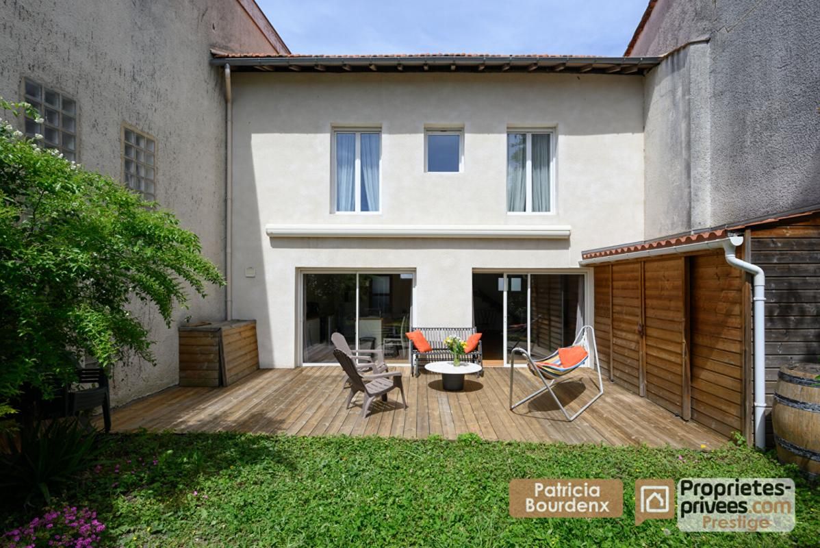 Bordeaux Maritime Belle maison en pierre avec 3 chambres, jardin et dépendance
