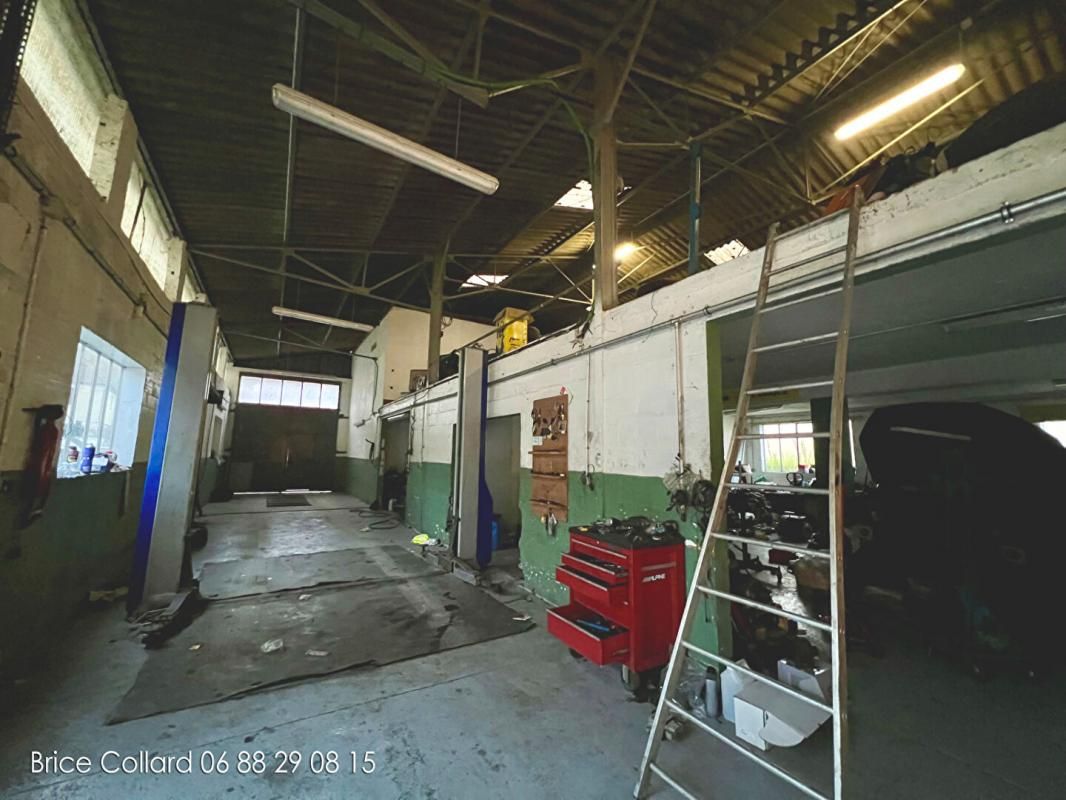 60660 MELLO Ensemble immobilier (garage, parking, appartement, terrain)