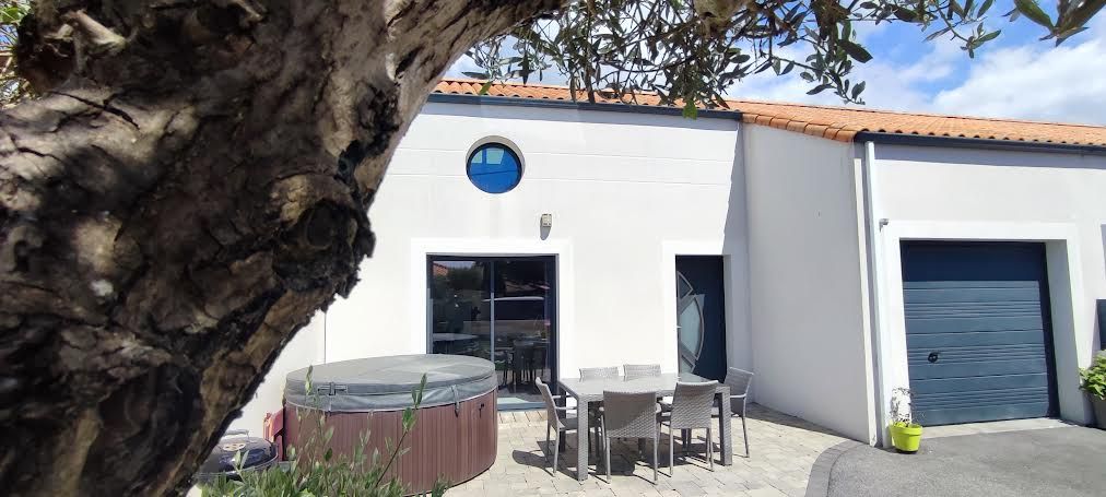 Maison Pornic Proche Mer 4 pièce(s) 65 m2 hab et 86m² au sol