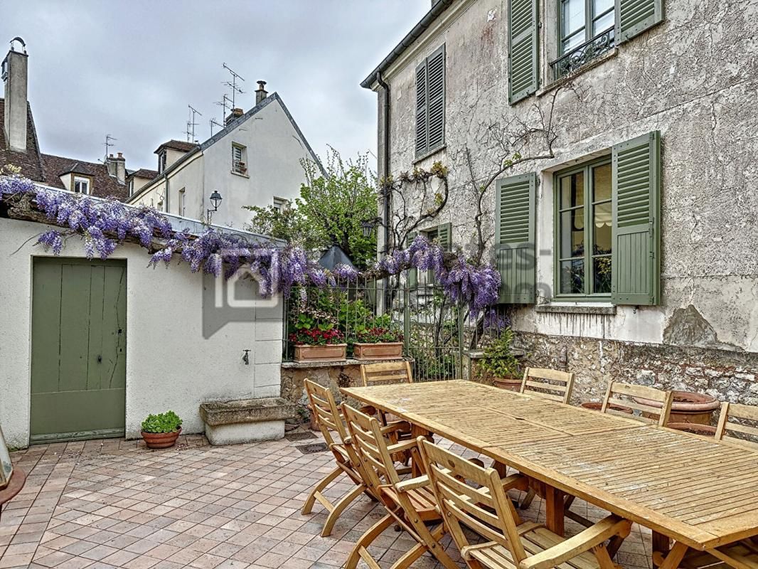 Maison, Brie Comte Robert 11 pièces, 335 m2